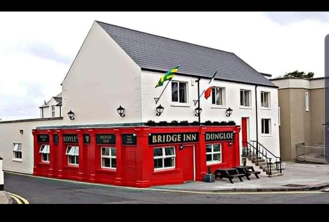 Bridge Inn Studio Apartments Donegal Town Exterior photo